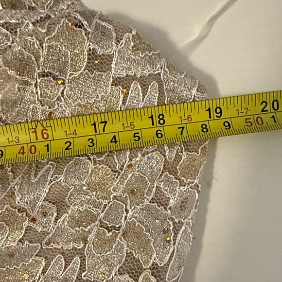 Elegant Lace Maxi Dress in Cream - Picture 8 of 9